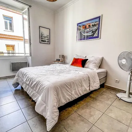 Flavia - Balcony Glimpse Of The Sea Appartement Ajaccio (Corsica)