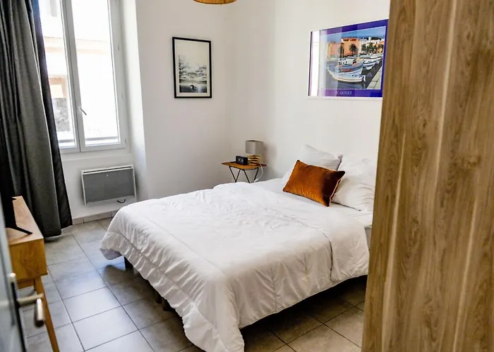 Daire Flavia - Balcony Glimpse Of The Sea